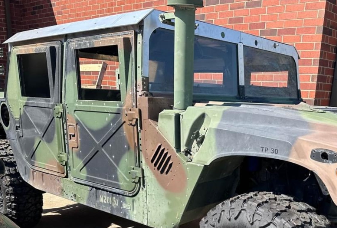 4-mann harte top militär humvee m998 1/4 "Aluminiumdach