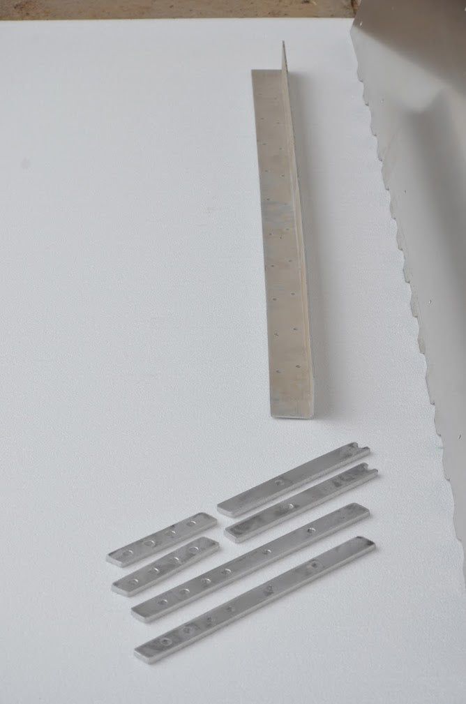 Eisenvorhang (Aluminium) mit Gleitfenster (2 Tür oder 4 Türfahrzeug - gleicher Preis)