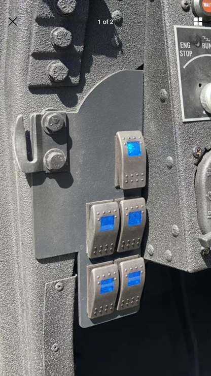 Lighted Rocker Switchpanel - 5 gäng - 24V - Ange med eller utan växlar