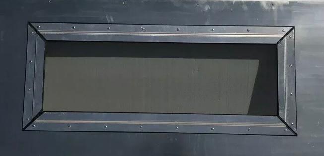 Cadre de rideau de fer de deluxe et fenêtre