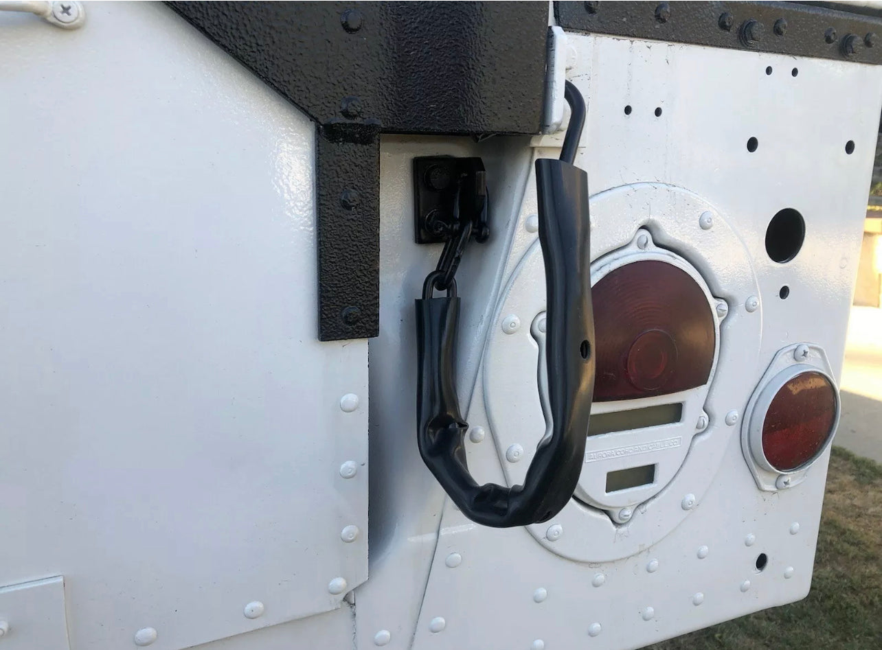 Humvee Chain Tailgate Chains for Military Humvee - Complete Kit includes hardware ...
